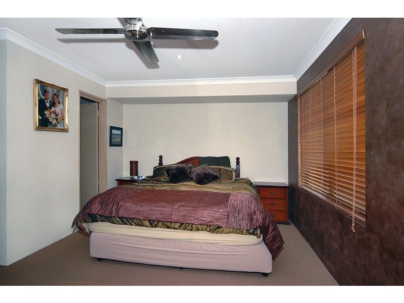 6 Woodquay Avenue, Australind WA 6233