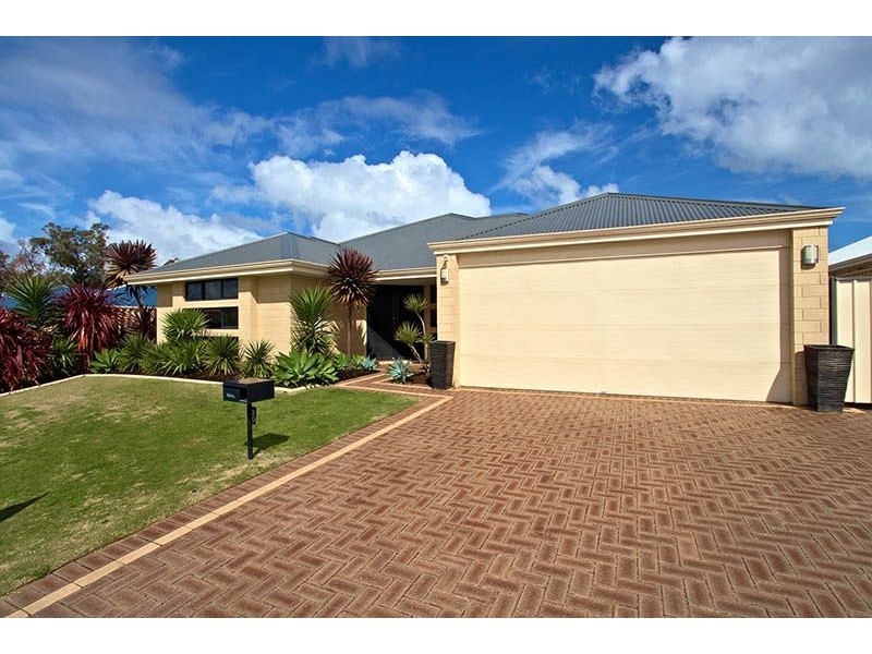 20 Peridot Street, Dalyellup WA 6230