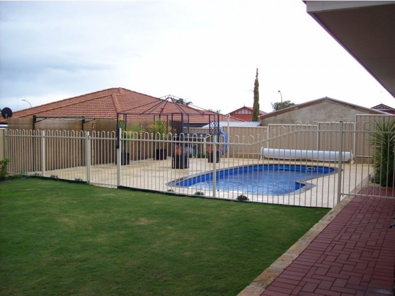 21 Bradford Loop, Eaton WA 6232