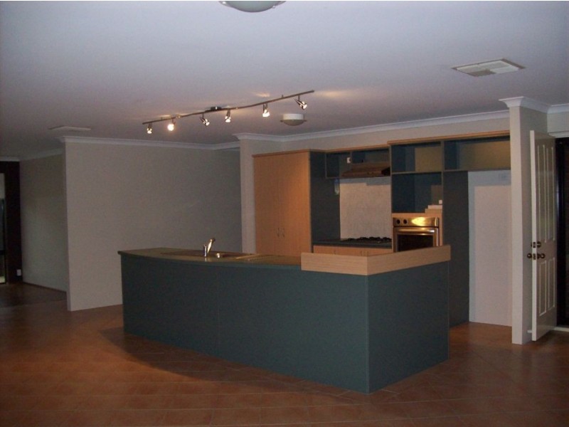 21 Bradford Loop, Eaton WA 6232