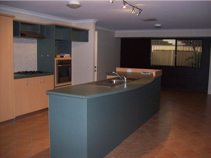 21 Bradford Loop, Eaton WA 6232