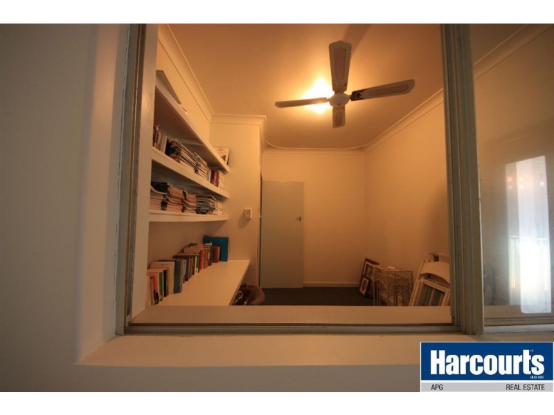 10 Lucy Crescent, Brunswick WA 6224