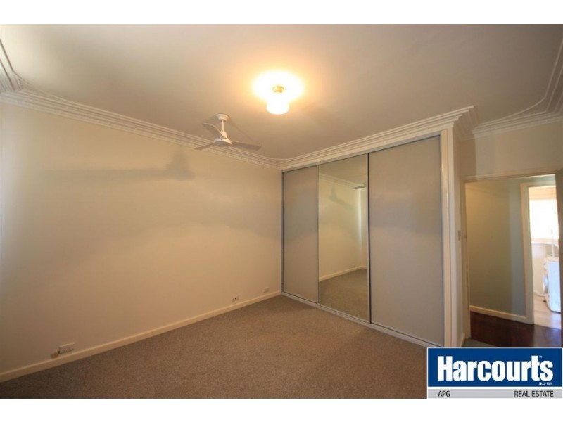 10 Lucy Crescent, Brunswick WA 6224