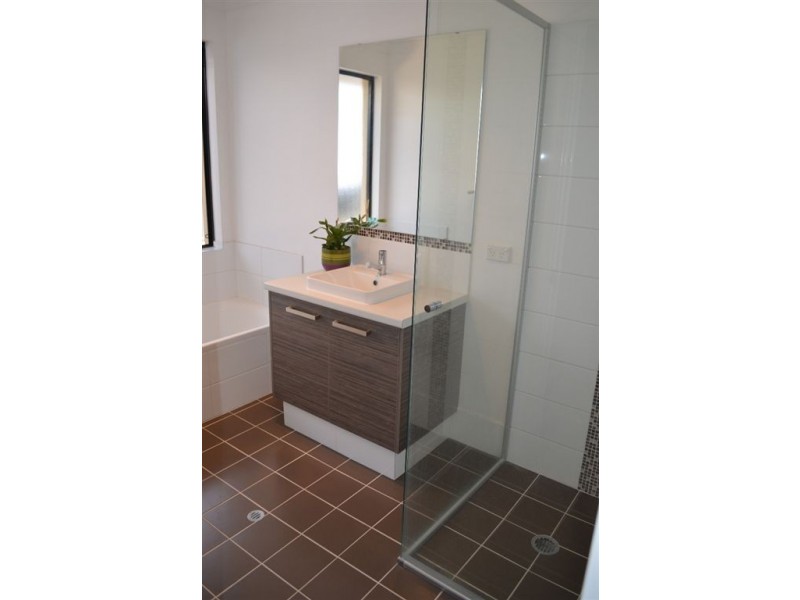 13 Henderson Crescent, Australind WA 6233