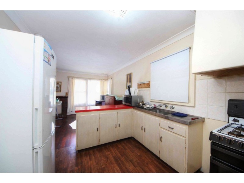 11 Kestral Street, Bunbury WA 6230