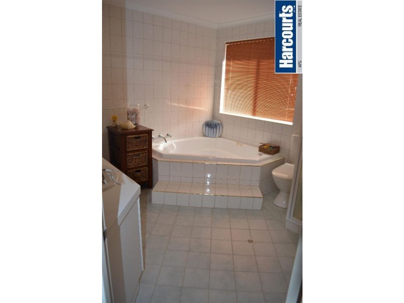 44 Mayne Way, Australind WA 6233