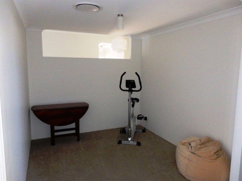 28 Henderson Crescent, Australind WA 6233