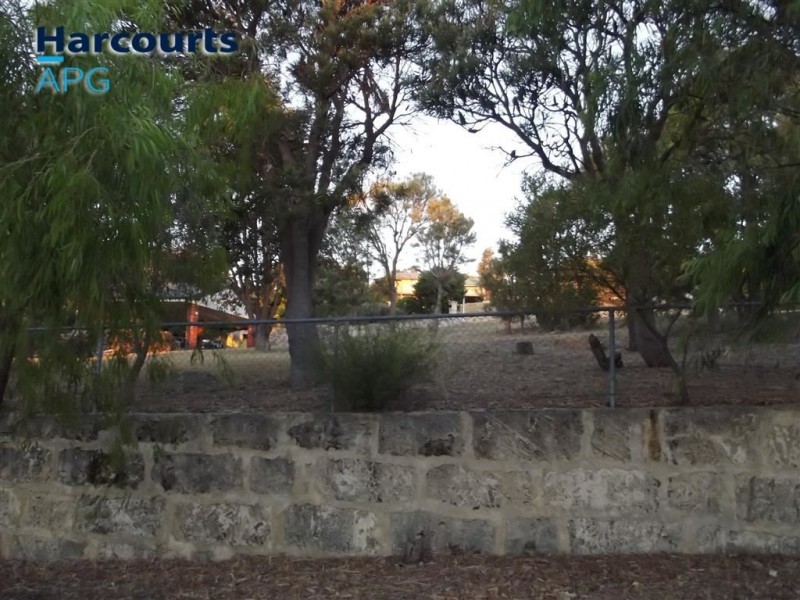 1A Regents Place, College Grove WA 6230