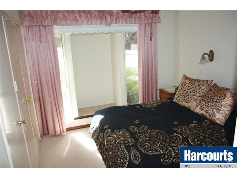 1/10 Prince Philip Drive, South Bunbury WA 6230