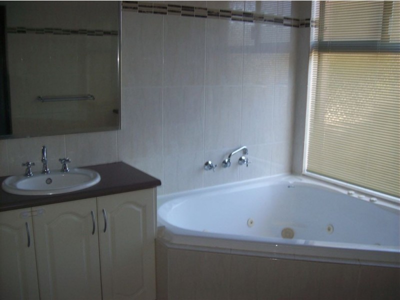 6 Serene Drive, Gelorup WA 6230