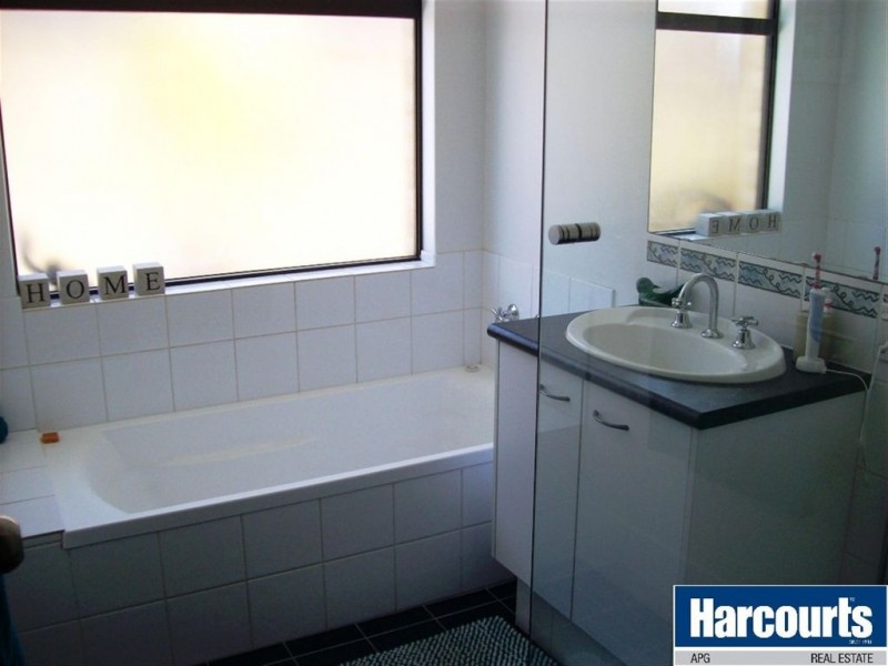 64 Murtin Road, Dalyellup WA 6230