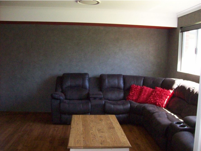 48 Leschenault Parade, Australind WA 6233