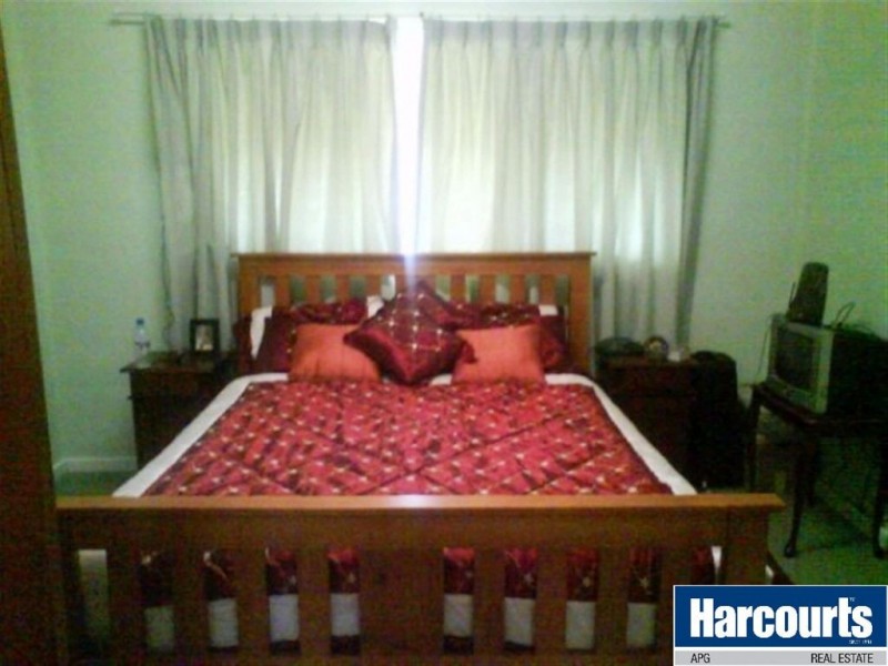 11 The Crescent, Brunswick WA 6224