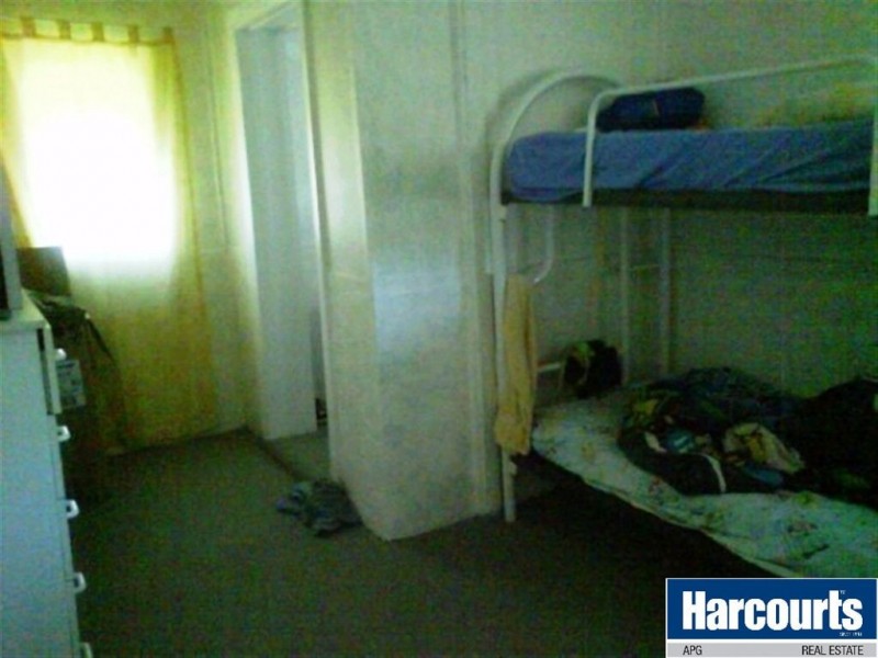 11 The Crescent, Brunswick WA 6224