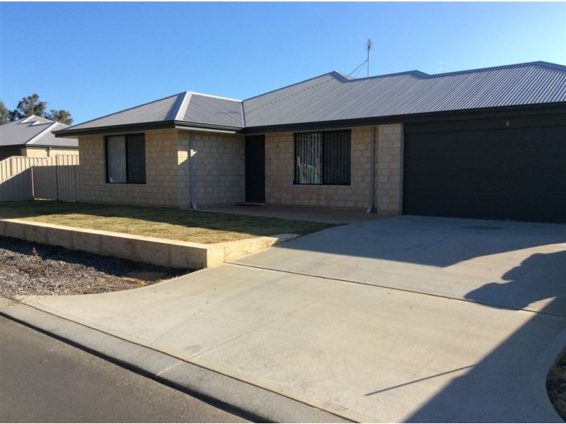 4/60 Capel Drive, Capel WA 6271