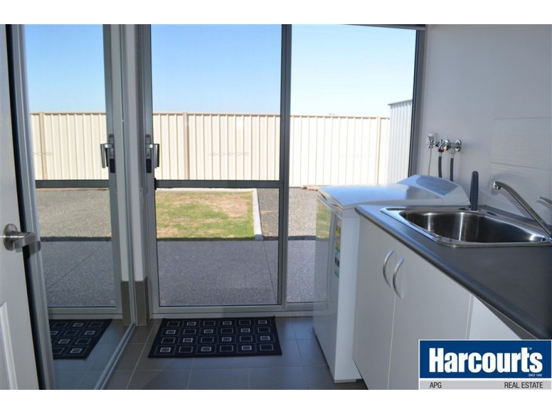 13 Supanova Lane, Australind WA 6233