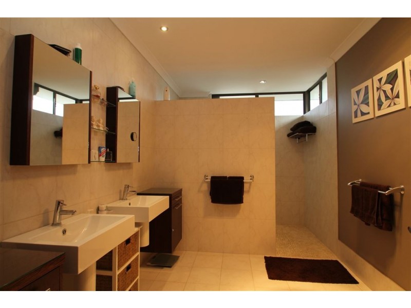 14 Gascoyne Circle, Millbridge WA 6232