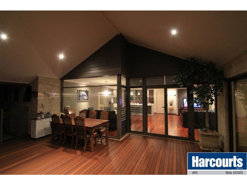 14 Gascoyne Circle, Millbridge WA 6232