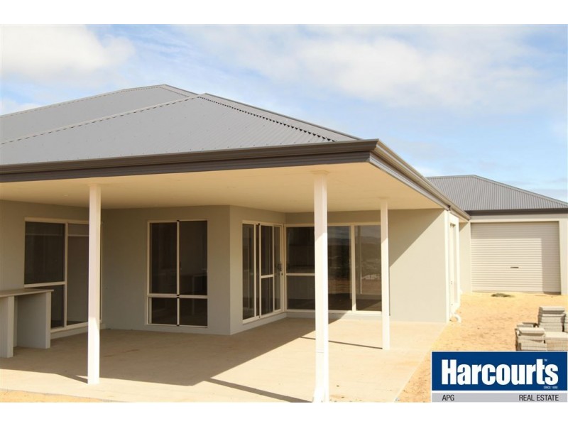 27 Eckersley Way, Australind WA 6233