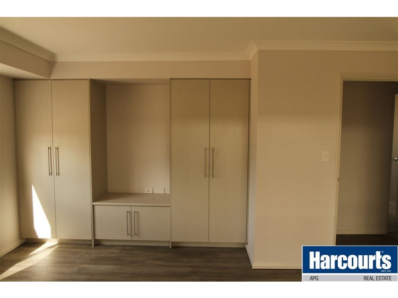 27 Eckersley Way, Australind WA 6233