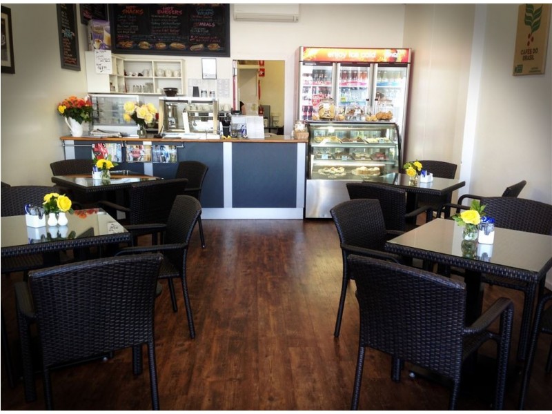 82 Uduc Road, Harvey WA 6220