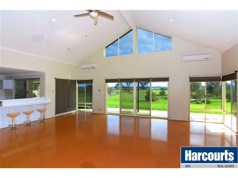 572 Cathedral Avenue, Leschenault WA 6233