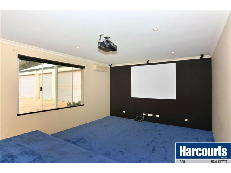 572 Cathedral Avenue, Leschenault WA 6233