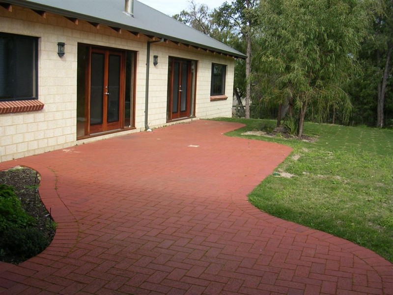 14 Wildflower Way, Australind WA 6233