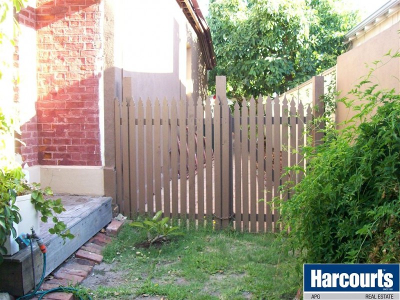 9 Teede Street, Bunbury WA 6230