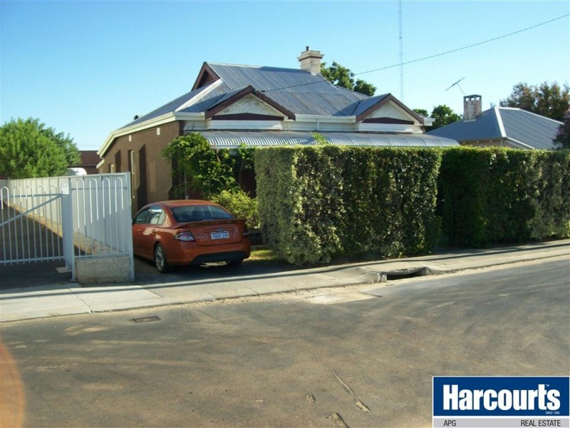 9 Teede Street, Bunbury WA 6230