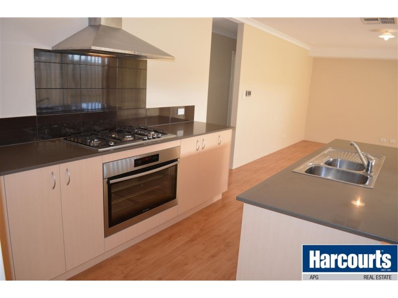 11 Barwon Way, Australind WA 6233