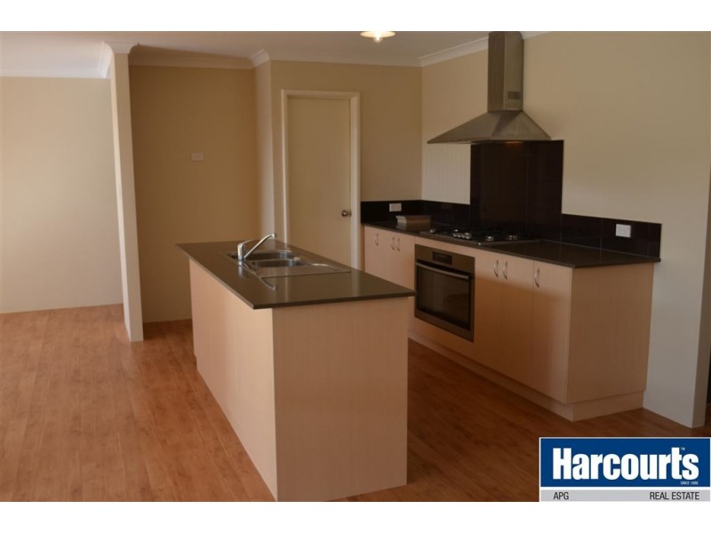 11 Barwon Way, Australind WA 6233