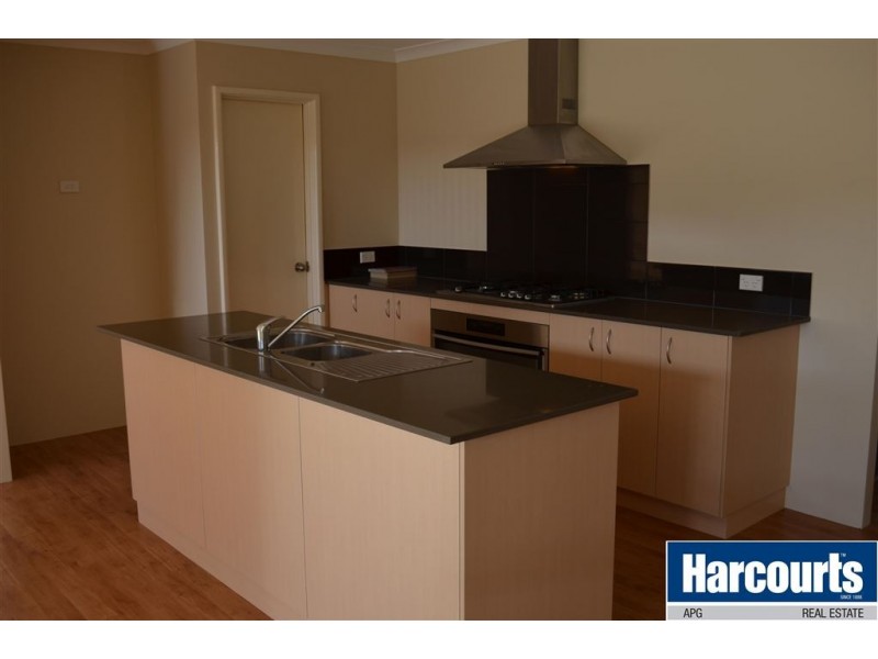 11 Barwon Way, Australind WA 6233