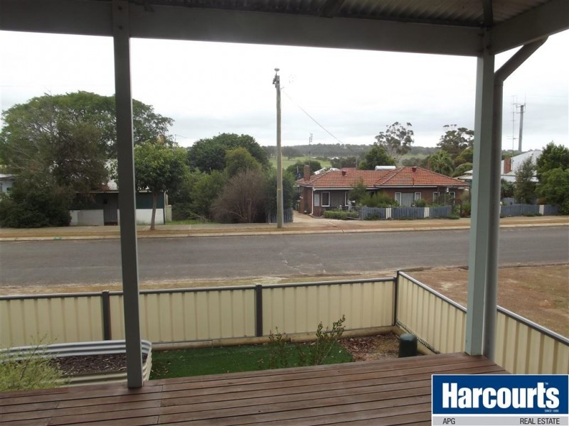 39 Hillman Street, Darkan WA 6392