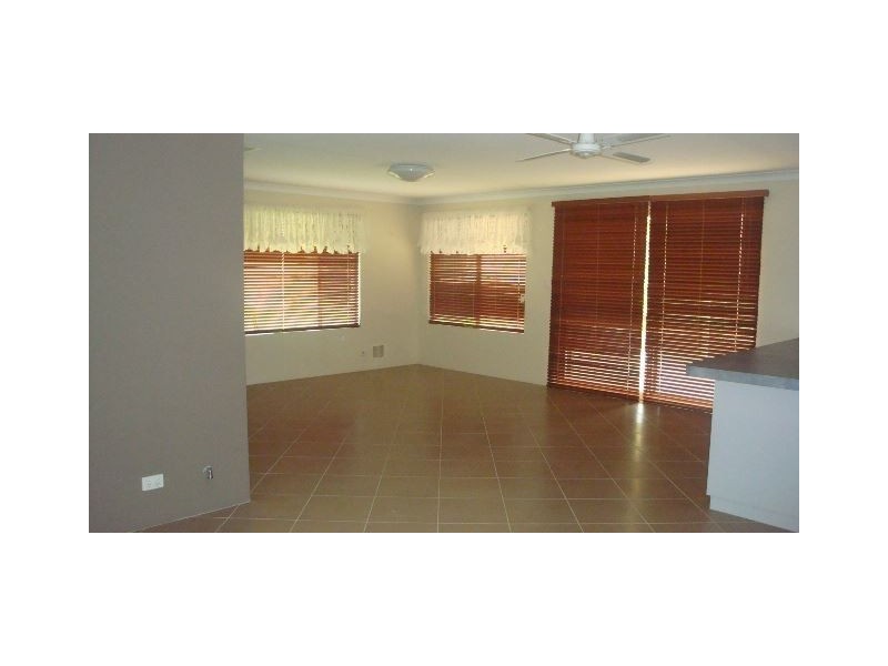 5 Thompson Place, Australind WA 6233