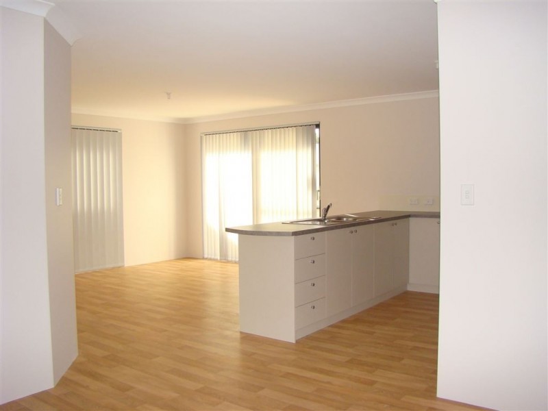 4/60 Capel Drive, Capel WA 6271