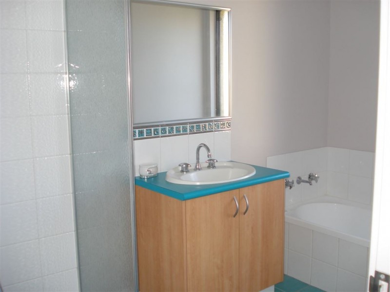 92 Macquarie Drive, Australind WA 6233