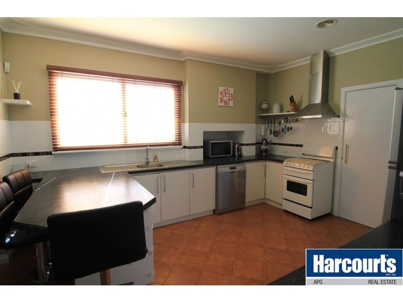 128 Young Street, Harvey WA 6220