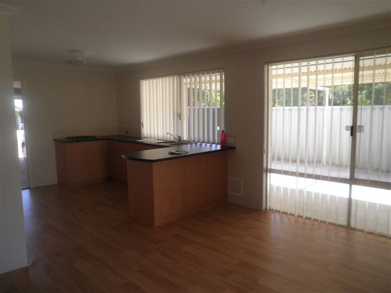 7 Lloyd Way, Usher WA 6230