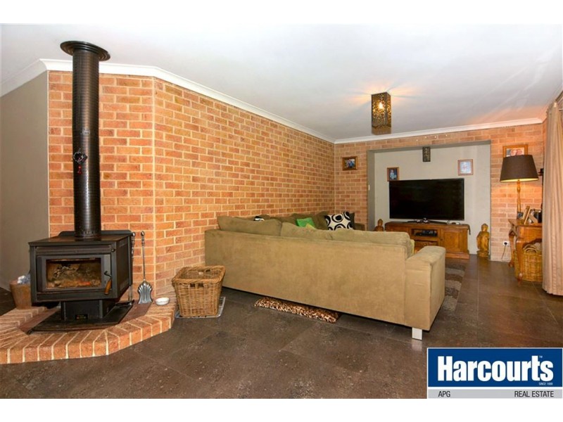 7 Seabreeze Close, Leschenault WA 6233