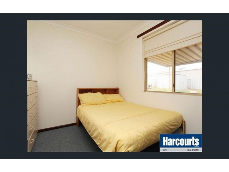 13 Lockwood Crescent, Withers WA 6230