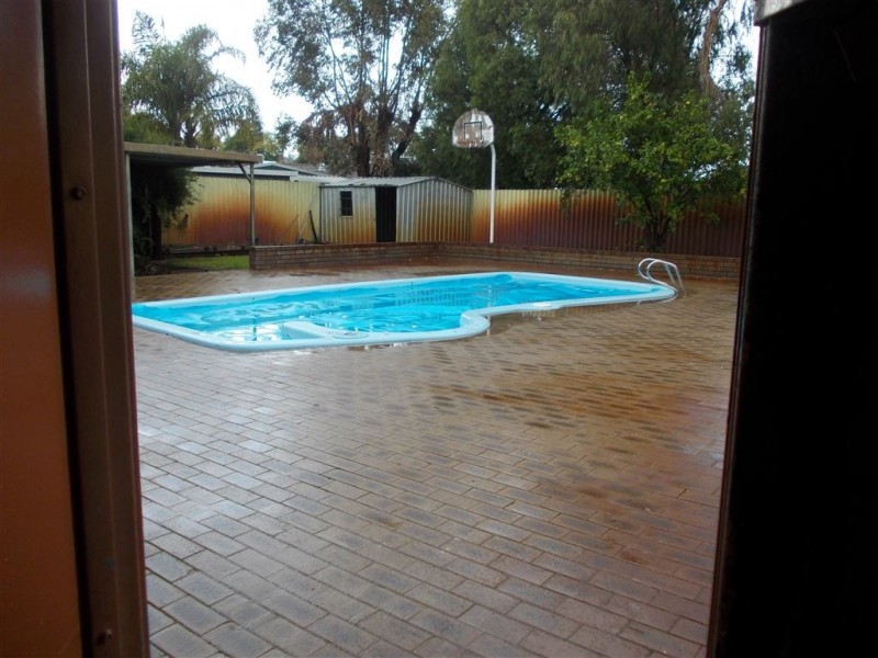 24 Chapple Drive, Australind WA 6233
