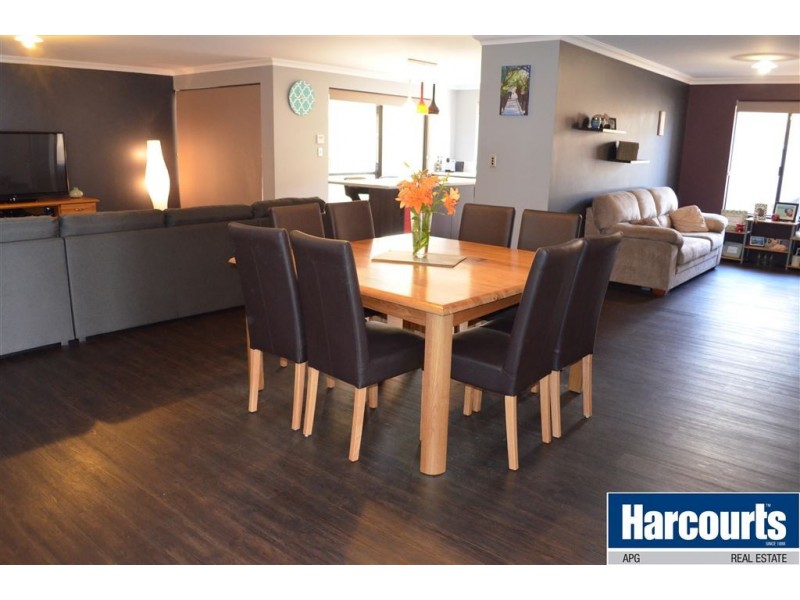 15 Clarence Crescent, Millbridge WA 6232