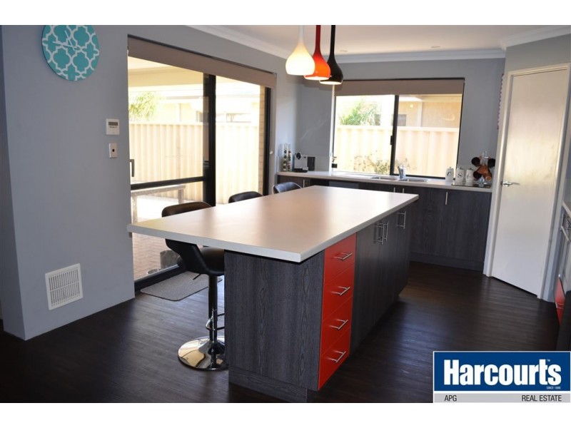 15 Clarence Crescent, Millbridge WA 6232