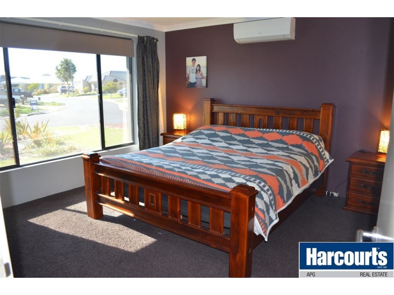 15 Clarence Crescent, Millbridge WA 6232