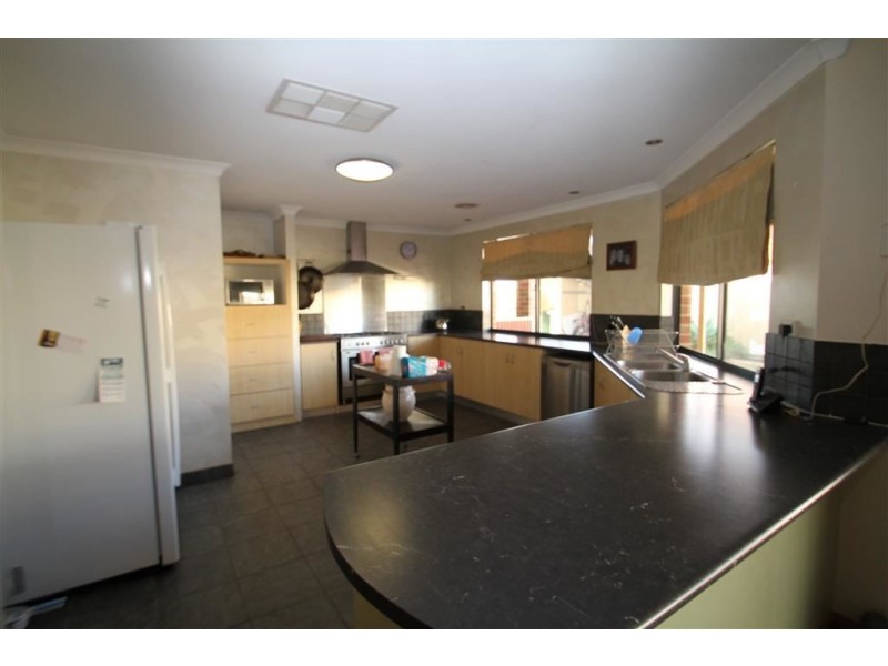 28 Perendale Loop, Eaton WA 6232