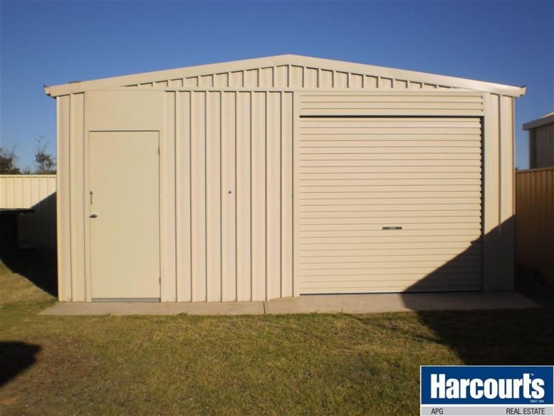 111 Leschenault Parade, Australind WA 6233