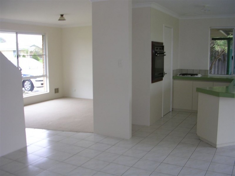 13 Brotherton Way, Australind WA 6233