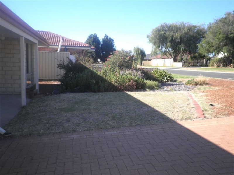 1/11 Mistletoe Court, Bunbury WA 6230