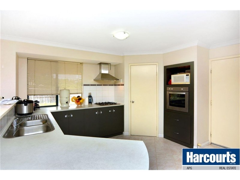 8 Burwood Road, Australind WA 6233